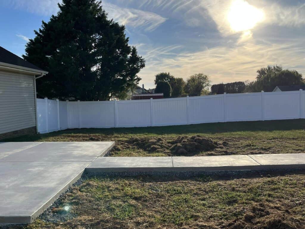 Vinyl Fence Company - Basin Fence