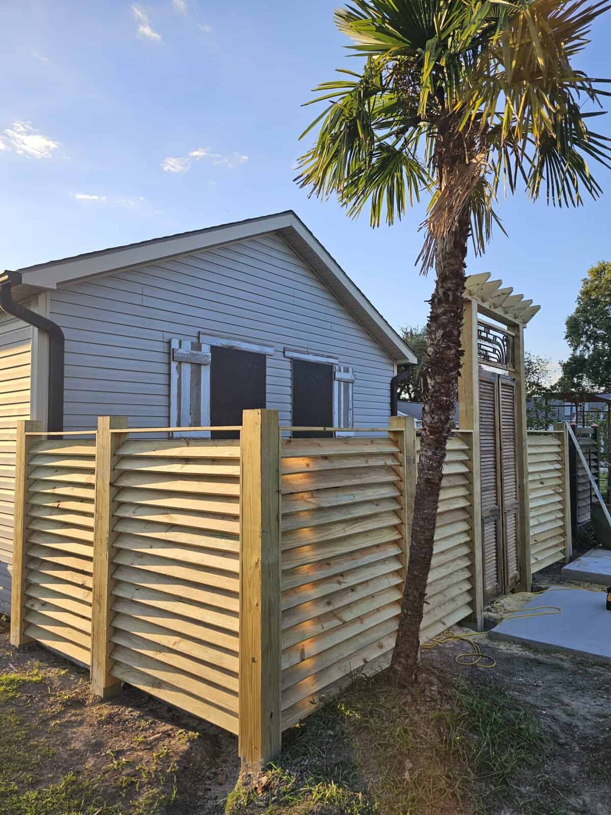 Custom Fence Company / Fencing Contractor in New Iberia Louisiana